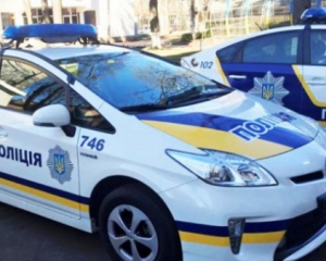 Нові патрульні Кременчука в першу ж добу разбили свою Toyota Prius
