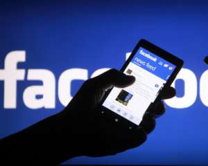 В Германии Facebook оштрафовали на 100 тысяч евро