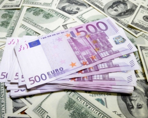 Долар і євро подешевшали - курс НБУ
