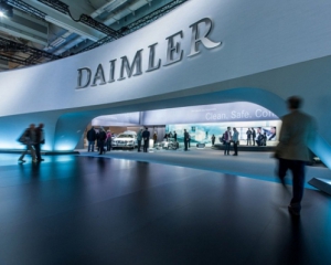 Daimler побудує новий завод з випуску батарей для електромобілів