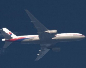 Біля узбережжя Мозамбіку виявили уламки зниклого малайзійського Boeing 777