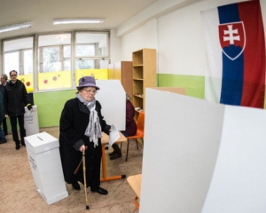 На парламентських виборах в Словаччині перемагає правляча партія