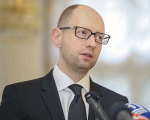 Яценюк закликав відновити стабільність коаліції