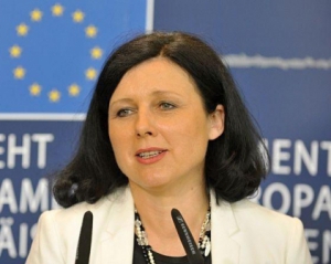 ЕС намерен углубить борьбу с гендерным неравенством - еврокомиссар
