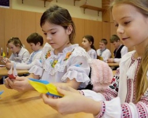 Украинские и японские школьники обменяются бумажными журавлями накануне годовщины Фукусимы и Чернобыля