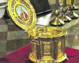В Киеве из церкви украли позолоченный ларец с мощами