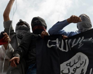 В анкетах &quot;Исламского государства&quot; есть следы парижских террористов - СМИ
