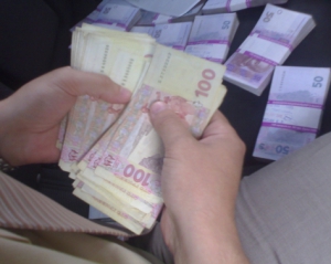 Прокуроры за 12 месяцев поймали коррупционеров на 3 млрд грн