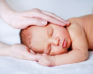 Як вкласти спати малюка за одну хвилину: відеоексперимент