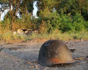 За добу в зоні АТО загинув один військовий, троє поранені