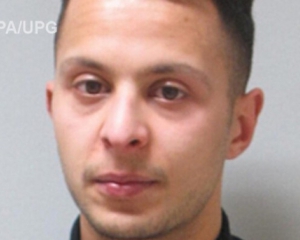 Организатору терактов в Париже и его сообщникам предъявлено обвинение