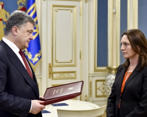 Президент передав дружині Ґонґадзе &quot;Золоту зірку&quot; героя України