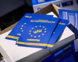 В парламенте Нидерландов анонсировали мощную кампанию по референдуму