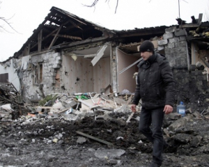 Сепаратисти обстріляли в Зайцевому 15 будинків