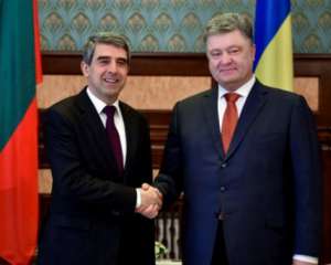 Порошенко начал рабочую встречу с президентом Болгарии Перевести вGoogleBing