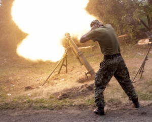 Бойовики 49 разів обстріляли з усіх калібрів позиції сил АТО