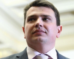 Глава Антикорупційного бюро оприлюднив свої прибутки
