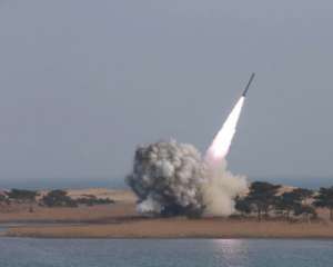 КНДР випробувала новий двигун для балістичної ракети