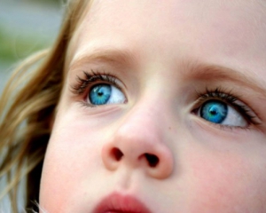 Як налагодити відносини з надто емоційною дитиною: 4 важливих рішення