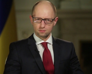 Яценюк після вимушеної відставки не покине політику – експерт
