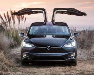 Tesla увеличила запас хода кроссовера Model X