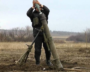 Боевики обстреливают Авдеевку из-за спин местных жителей