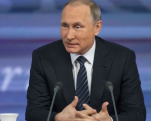 Путін прогнозує спад в економіці Росії