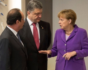Порошенко, Меркель и Олланд обсудили плохое поведение Кремля