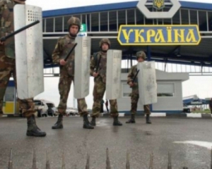 В НАТО натякнули, що контроль над східним кордоном Україна отримає нескоро