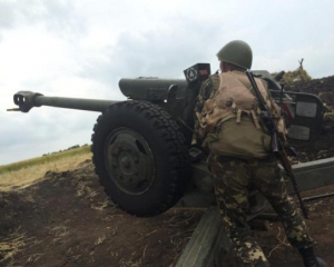 Боевики обстреливают пропускной пункт "Станица Луганская"