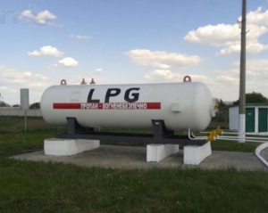 Газ на заправках подешевшає