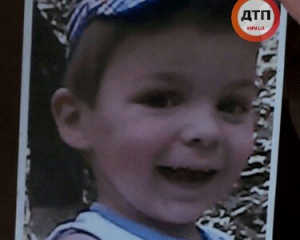 4-летний мальчик, которого переехал &quot;Лексус&quot;, умер в больнице