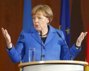 Меркель напомнила о выборах на Донбассе