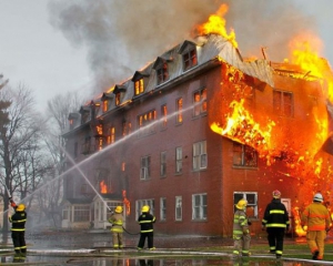 На Львівщині через увімкнену праску вигоріло 6 квартир