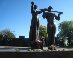 Во Львове хотят демонтировать Монумент Славы