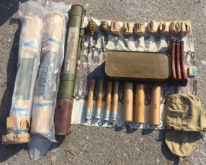Три гранатомети, сорок дві гранати - на Одещині виявили схованку з боєприпасами