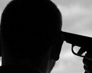 В Індії підліток вистрілив собі в голову, знімаючи селфі