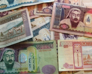 У Монголії невідомі роздавали перехожим гроші