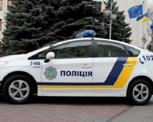 В Тернополе преступник добровольно сел в машину патрульных