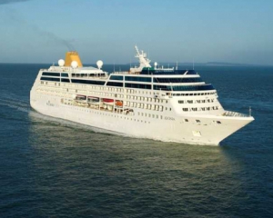 Американський лайнер уперше за 50 років приплив до Куби