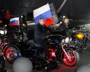 У Білорусі вимагають визнати російських байкерів екстремістською організацією
