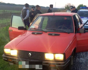 В Кременчуге патрульные 40 мин. гнались за подростками на Renault