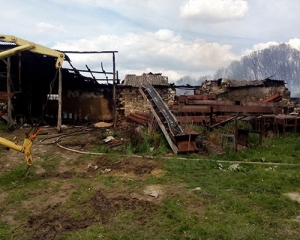 На 100 000 гривен оценили ущерб после пожара на складе