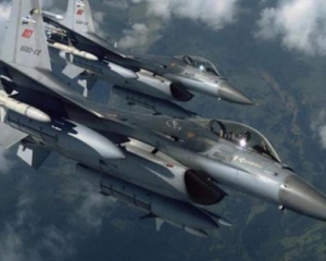 Турецькі літаки вдарили по курдах в Іраку