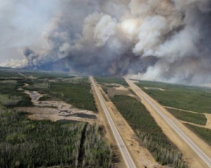 В Канаде пожар охватил уже 200 тыс. га леса