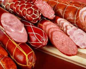 Чоловіку загрожує 3 роки тюрми через ковбасу