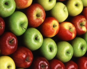 Украина импортировала рекордно мало яблок в этом году