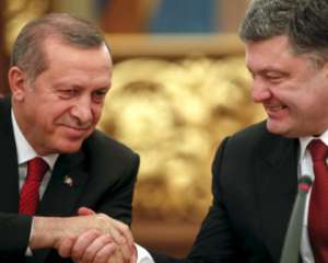 Українцям збільшили термін безвізового перебування в Туреччині
