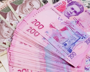 На Тернопольщине у пенсионерки отобрали 100 тысяч гривен