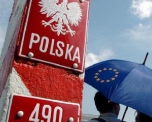 Польща планує запросити на роботу 5 млн іммігрантів